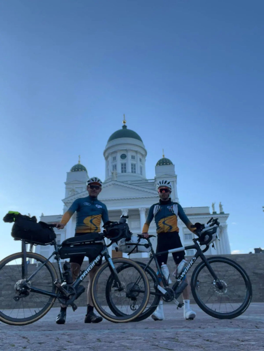 Benoit Merchez Races the World's Longest Bicycle Race: The Northcape Tarifa - Particle